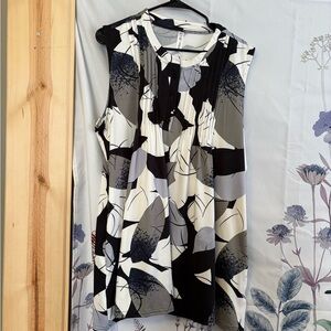 White Mark Sleeveless Abstract Blouse - Black, White, Gray
